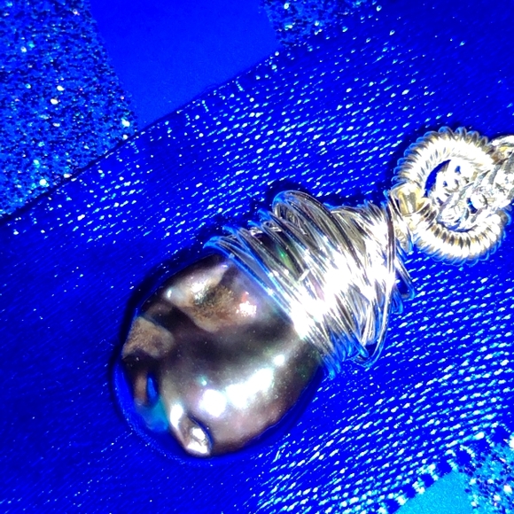 Tahitian Blister Pearl Set in Sterling Silver Diam - Picture 2 of 15